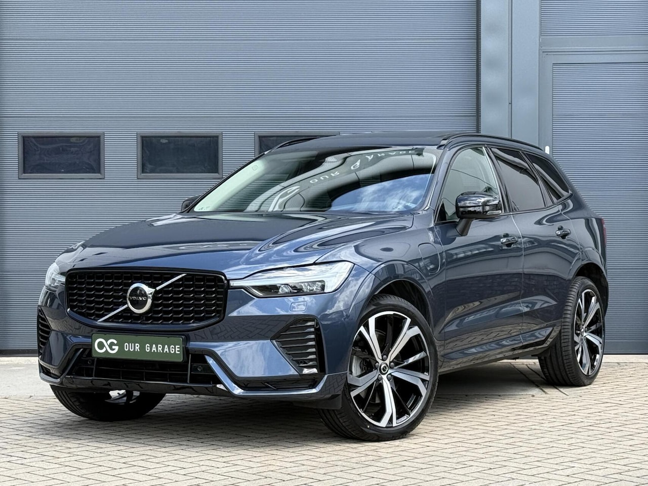 Volvo XC60 - T6 Plug-in AWD Plus Dark|BLIS|Pano|H&K|HeadUp|21" - AutoWereld.nl
