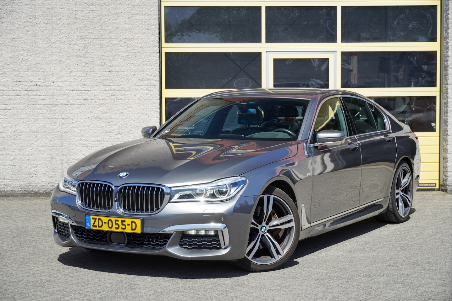 BMW 7-serie - 730d Automaat! M-Sport BJ2018 - AutoWereld.nl