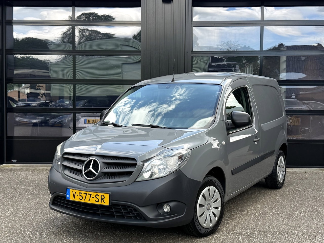 Mercedes-Benz Citan - 109 CDI Schuifdeur Airco Magnetite Grey - AutoWereld.nl