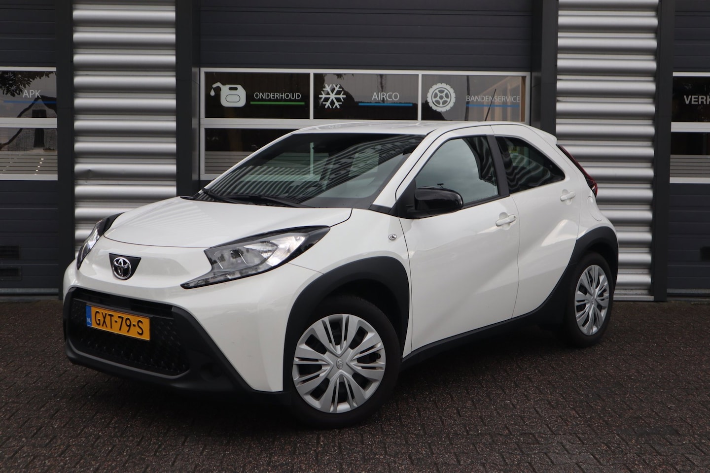 Toyota Aygo X - 1.0 VVT-i MT Play Dealeronderhouden - AutoWereld.nl