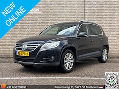 Volkswagen Tiguan - 2.0 TSI Comfort&Design 4Motion Automaat | Stoelverwarming | Climate | PDC | Trekhaak |