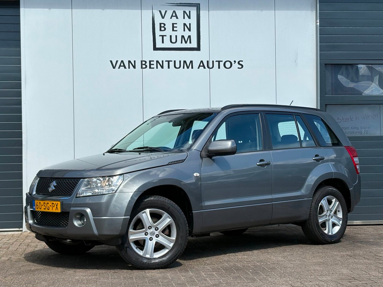 Suzuki Grand Vitara - 2.0-16V Exclusive 4x4 Clima MEENEEMPRIJS! - AutoWereld.nl