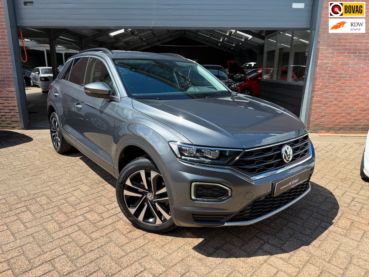 Volkswagen T-Roc - 1.5 TSI DSG|ACC/PDC/LED/CARPLAY/ 150PK - AutoWereld.nl
