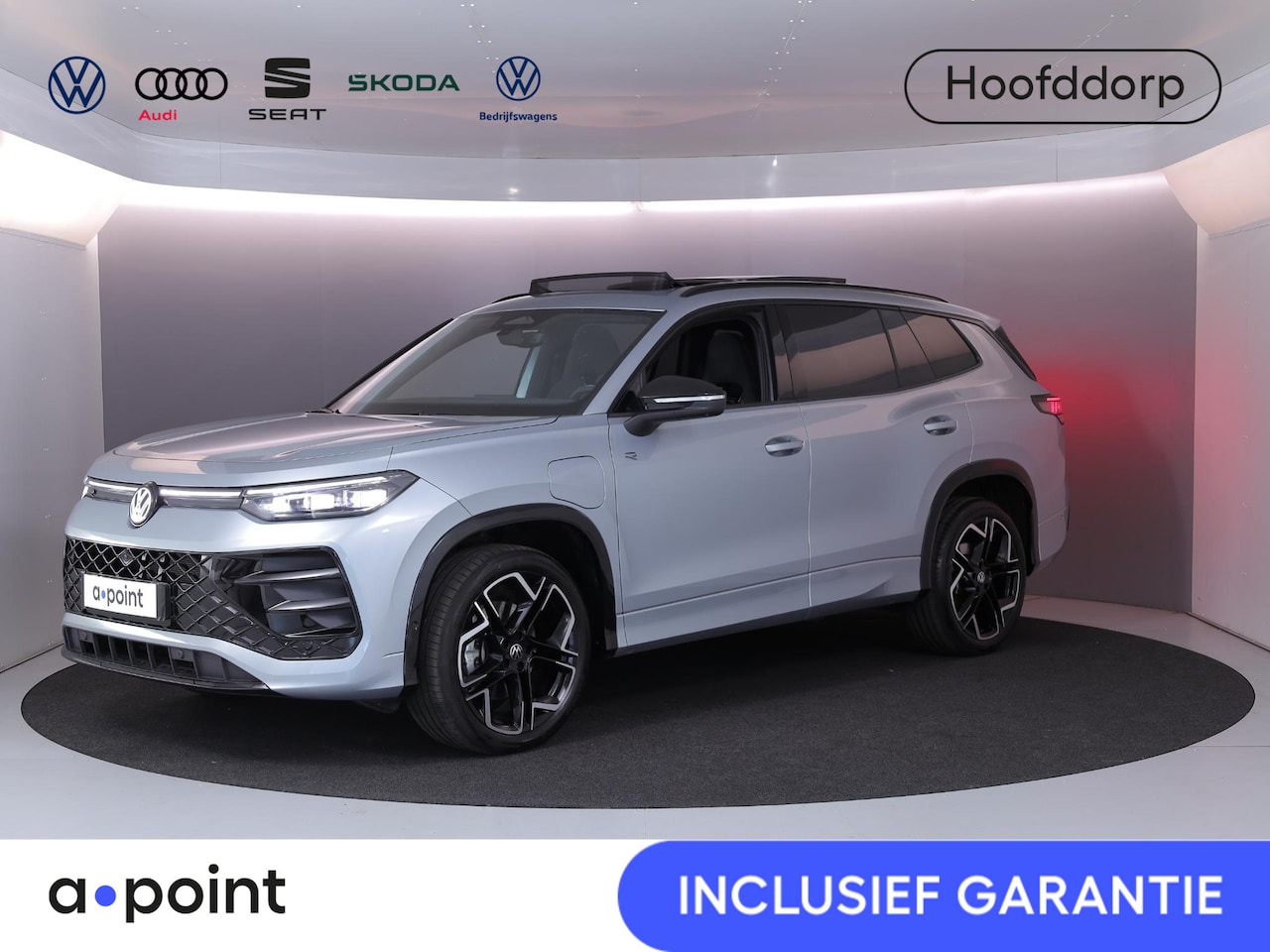 Volkswagen Tayron - 1.5 eHybrid R-Line Edition 204 pk Automaat (DSG) | Verlengde garantie | Navigatie | Panora - AutoWereld.nl