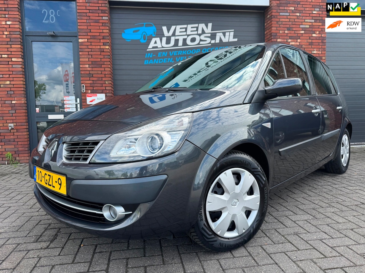 Renault Scénic - 2.0-16V Business Line ! AUTOMAAT ! Luxe Trekhaak - AutoWereld.nl