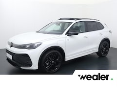 Volkswagen Tiguan - 1.5 eHybrid R-Line | 272 PK | SoH 100% | Trekhaak wegklapbaar | Adaptive Cruise Control |