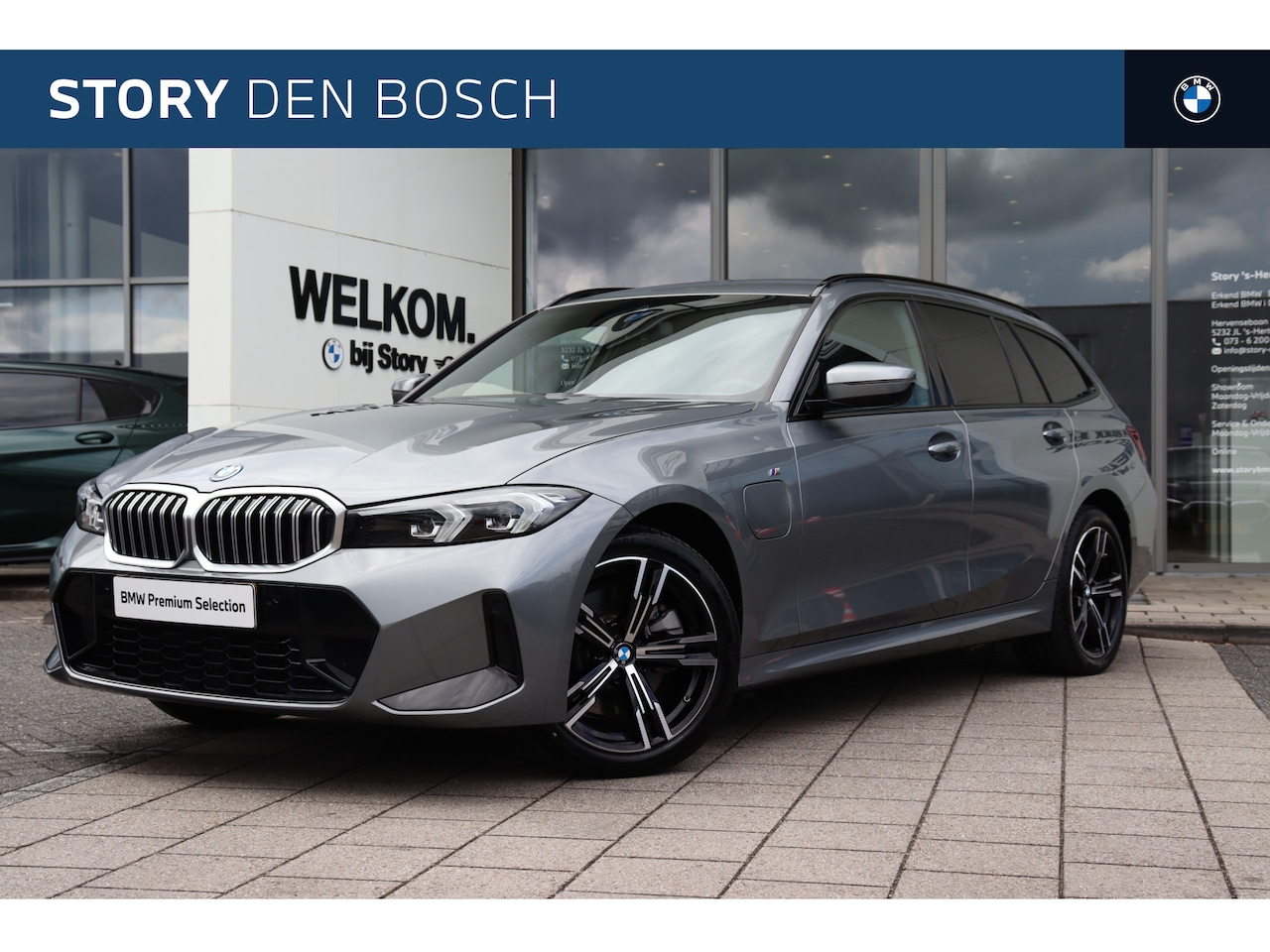 BMW 3-serie Touring - 330e M Sport Automaat / Trekhaak / Sportstoelen / Comfort Access / Achteruitrijcamera / St - AutoWereld.nl