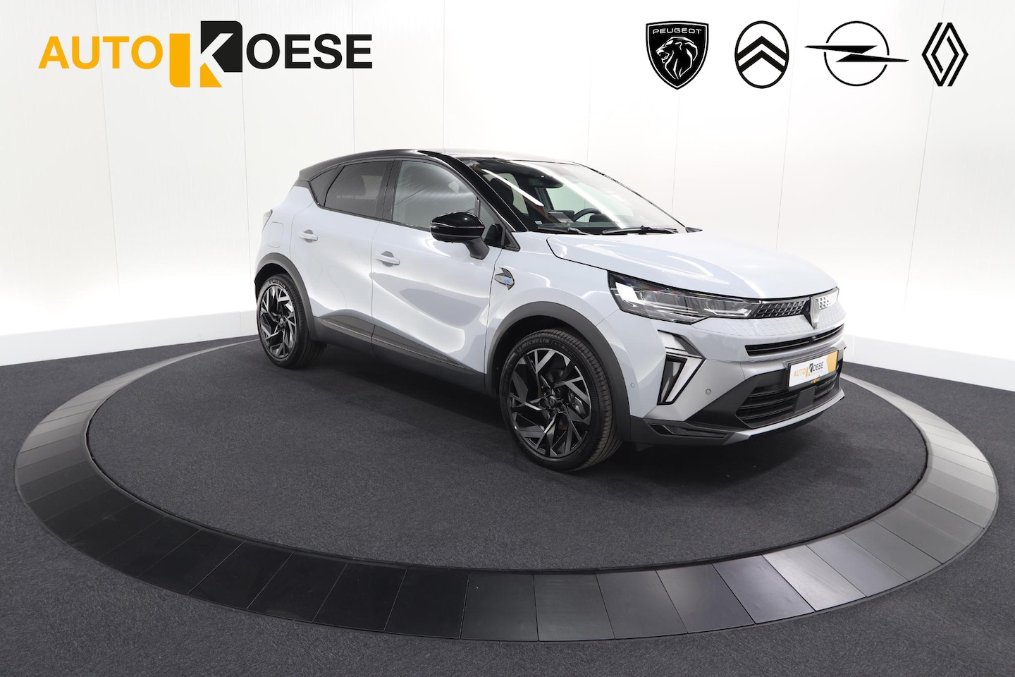 Renault Captur - 1.8 E-Tech Full Hybrid 160 Esprit Alpine | Rondom Camerazicht | Dodehoekdetectie | Adaptie - AutoWereld.nl