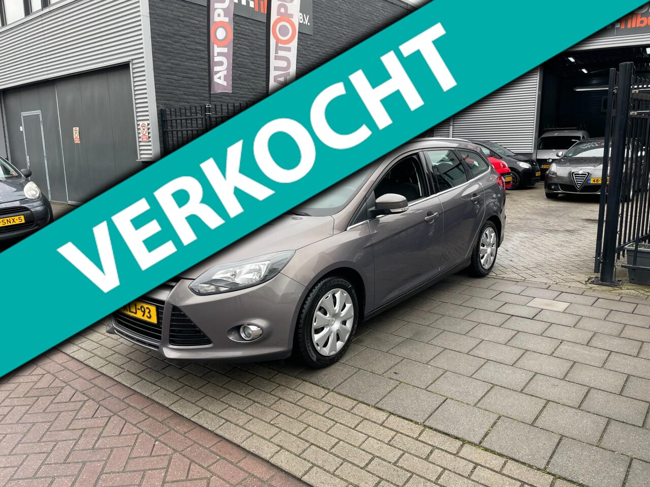 Ford Focus Wagon - 1.0 EcoBoost Titanium 2e Eig! Trekhaak Airco NAP APK - AutoWereld.nl