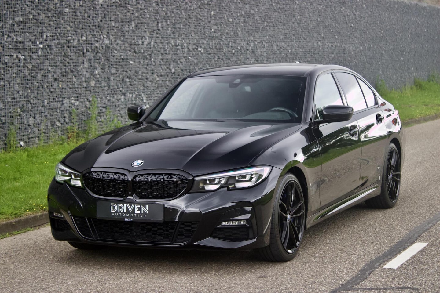 BMW 3-serie - 330i High Executive Edition 330i High Executive Edition - AutoWereld.nl