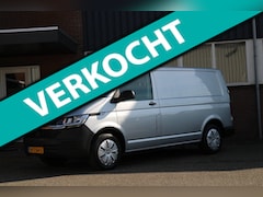 Volkswagen Transporter - 2.0 TDI L1H1 / Trekhaak / 3 zits / Cruise / Airco