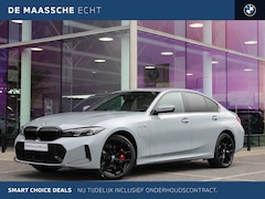 BMW 3-serie - 330e M Sport Automaat / Schuif-kanteldak / Sportstoelen / Adaptieve LED / Parking Assistan