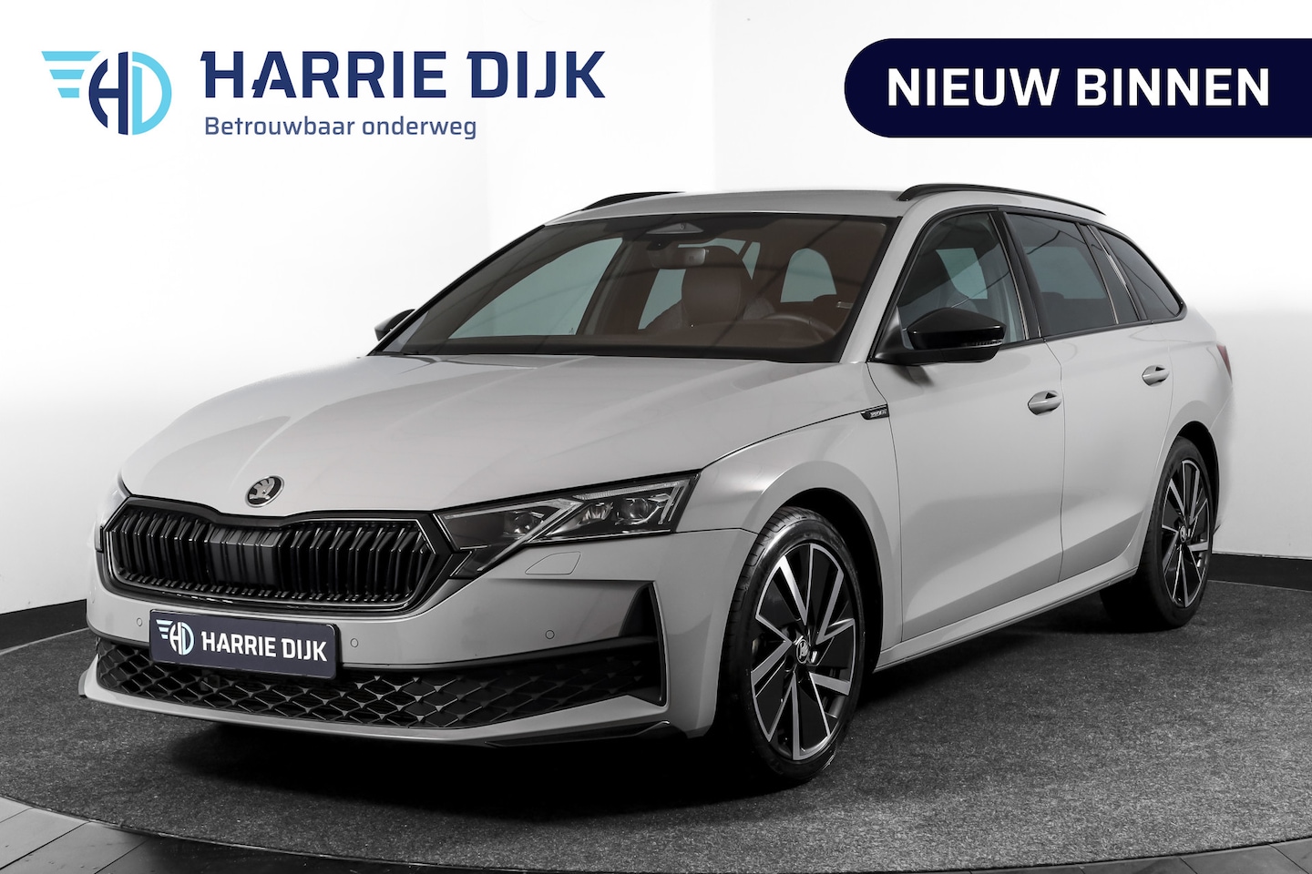 Skoda Octavia Combi - 1.5 TSI MHEV 150 PK Sportline Tour | Elek. Trekhaak | Matrix Led | Adapt. Cruise | Winterp - AutoWereld.nl