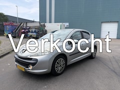 Peugeot 207 - 1.4 VTi X-line 5-Deurs 96 PK. Zuinige en fijn rijdende auto