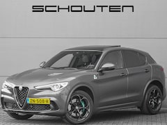 Alfa Romeo Stelvio - 2.9 V6 AWD Quadrifoglio Pano H&K Carbon ACC Squadra NL Auto