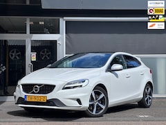 Volvo V40 - 1.5 T3 Polar+ Sport R-DESIGN / DOH / AUTO / PANO / NAP