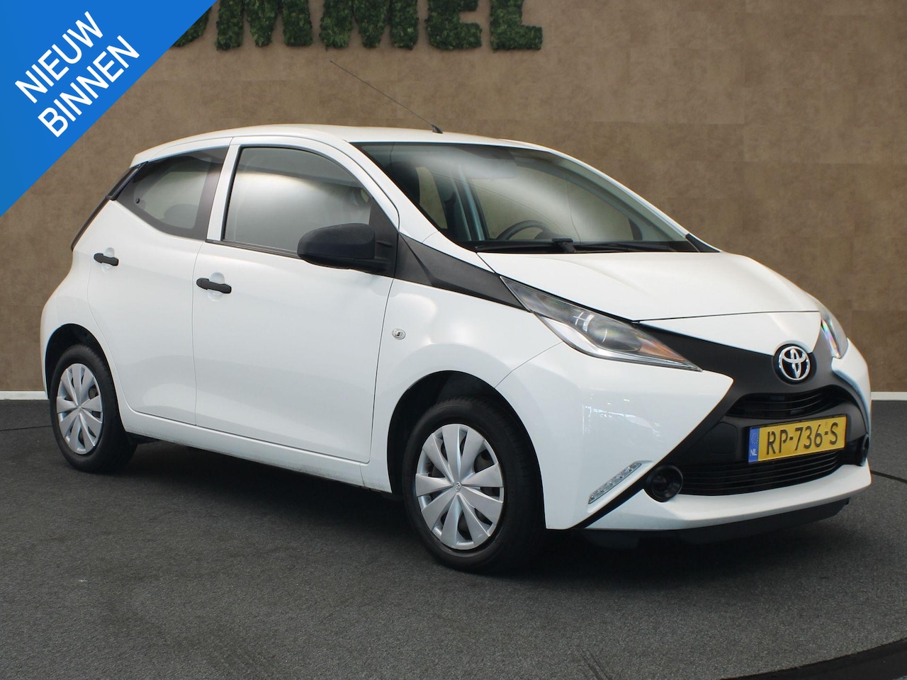 Toyota Aygo - 1.0 VVT-i x-fun - ORIGINEEL NEDERLANDSE AUTO - AIRCO - BLUETOOTH TELEFOONVOORBEREIDING - E - AutoWereld.nl