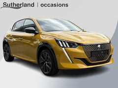 Peugeot e-208 - EV GT 50 kWh | 99, 3% SOH | 7800 KM | Stoelverwarming | Adaptive Cruise | Dodehoeksensoren