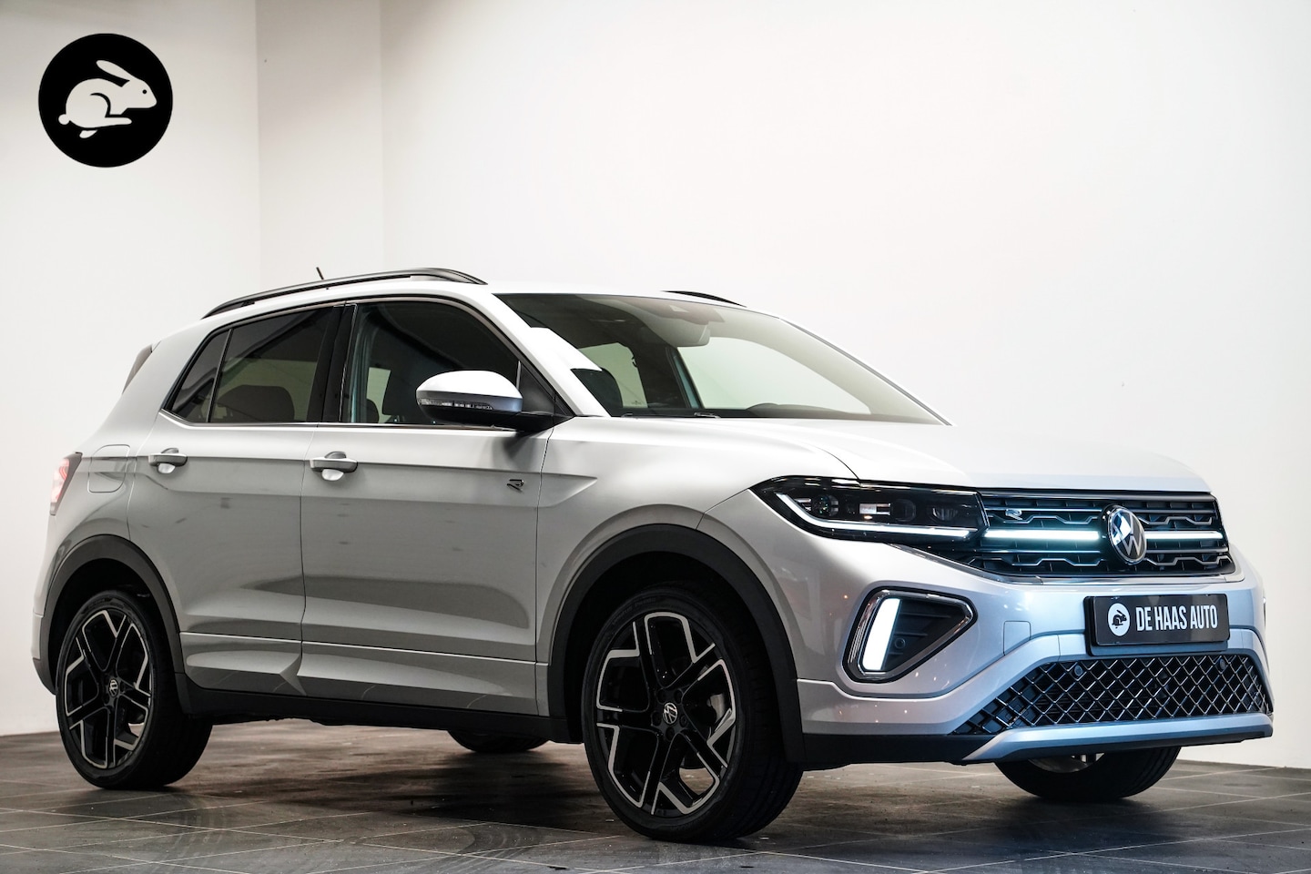 Volkswagen T-Cross - 1.0 TSI 2x R-Line|Camera|18 inch|Acc|Matrix led|Car play - AutoWereld.nl