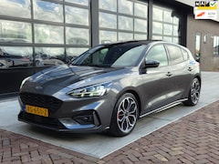 Ford Focus - 1.0 EcoBoost ST Line | Panoramadak