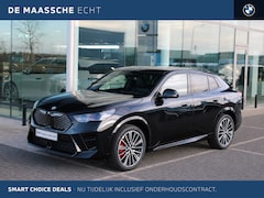BMW iX2 - eDrive20 M Sport / Trekhaak / Sportstoelen / Adaptieve LED / Head-Up / M Adaptief onderste