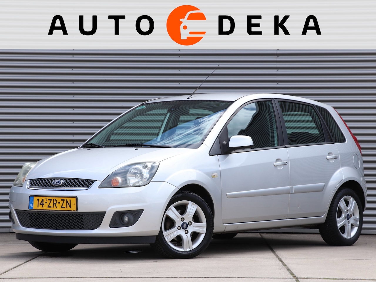 Ford Fiesta - 1.3-8V Futura XL *Klimaatreg.*Parkeersens.* - AutoWereld.nl