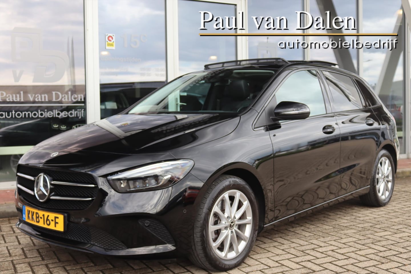 Mercedes-Benz B-klasse - B250e 218PK AUTOMAAT LUXURY NIGHT Panodak | Trekhaak | Navi | Camera | Carplay/Android | C - AutoWereld.nl