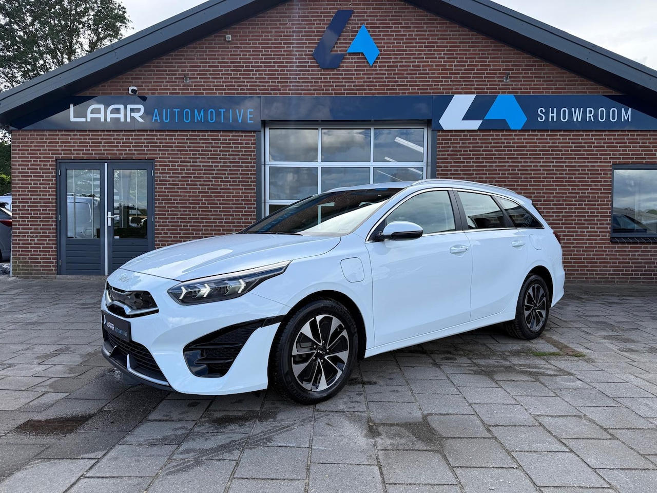Kia Cee'd Sportswagon - Ceed 1.6 GDI PHEV DynamicLine 1ste Eigenaar Carplay | Camera | Cruise | Keyless - AutoWereld.nl