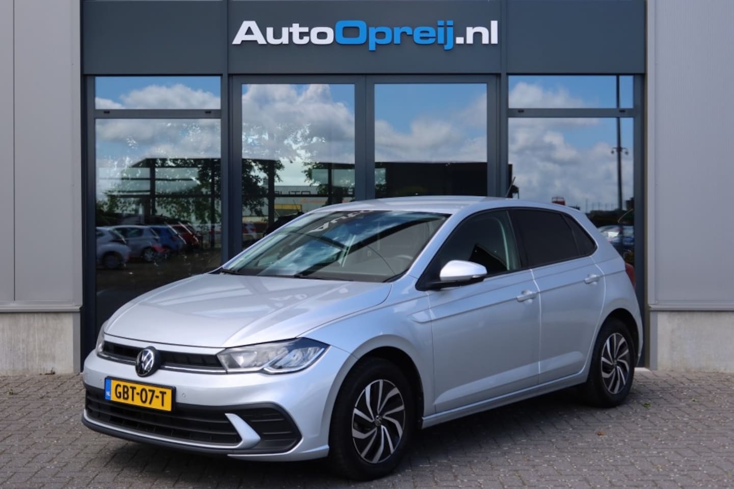 Volkswagen Polo - 1.0 TSI Life Edition 95pk Clima, Carplay, Camera, Stoelverwarming, PDC v+a - AutoWereld.nl