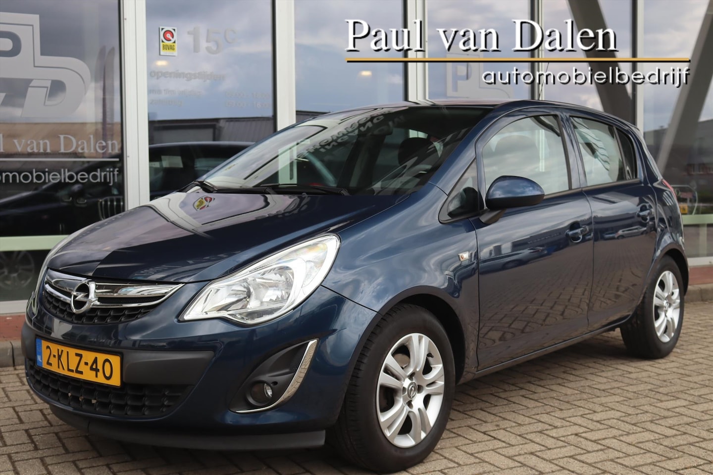 Opel Corsa - 1.2 16V 86PK 5DEURS BERLIN Trekhaak | Airco | Cruise | Audio CD | 15 inch Lm | - AutoWereld.nl