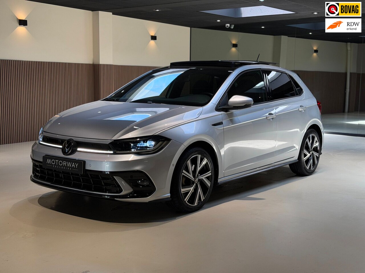Volkswagen Polo - 1.0 TSI R-Line |Pano|Matrix|Beats|Cam|Blindspot|Keyless| - AutoWereld.nl