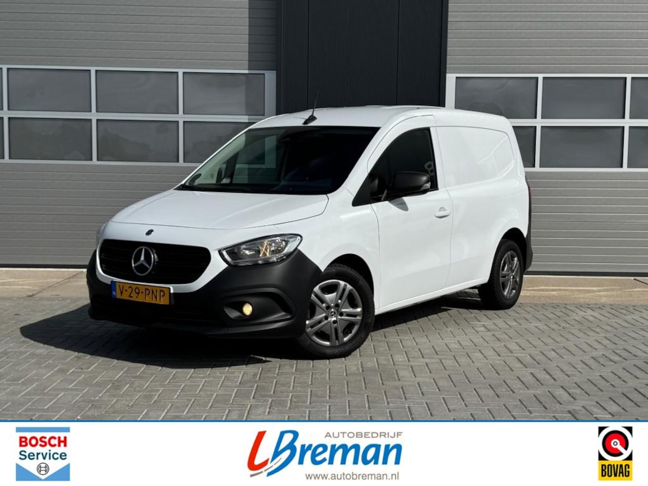 Mercedes-Benz Citan - 110 CDI L1 PRO MBUX Automaat 3-zits Trekhaak - AutoWereld.nl