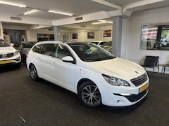 Peugeot 308 SW - 1.2 PureTech Style*NAP*Navi*Pano