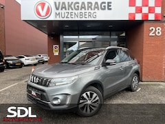 Suzuki Vitara - 1.5 Hybrid Style AllGrip // SCHUIF-KANTELDAK // LEDER-ALCANTARA // AFN. TREKHAAK // ADAPT.