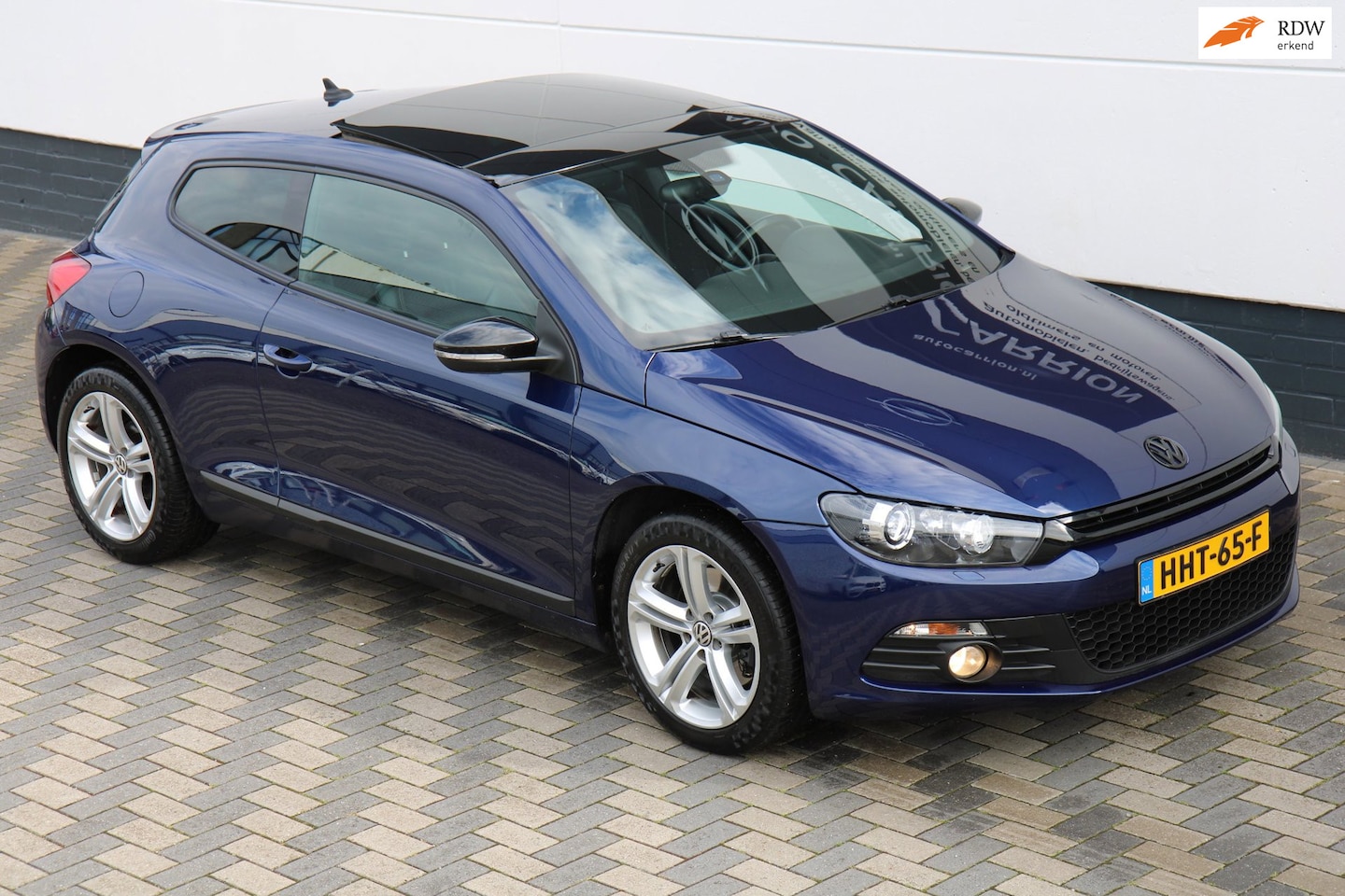Volkswagen Scirocco - 2.0 TSI DSG 238PK Pano Leder Xenon !! - AutoWereld.nl