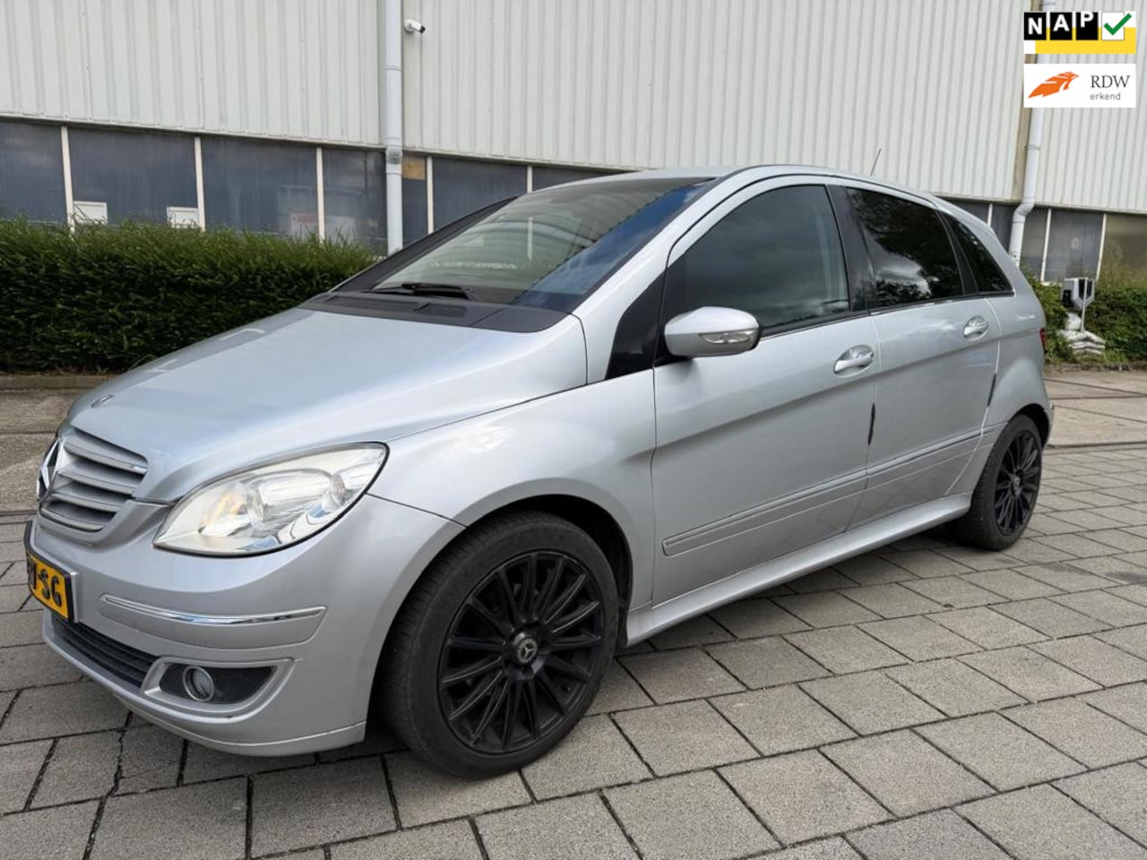 Mercedes-Benz B-klasse - 170 automaat ,airco,nap lees beschrijving - AutoWereld.nl