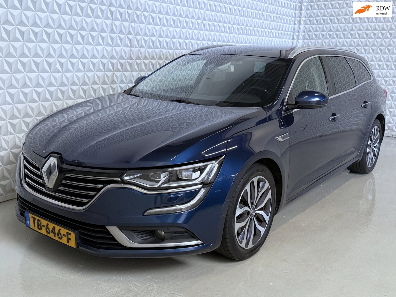 Renault Talisman Estate - 1.6 dCi Intens / EXPORT PRIJS! (2017) - AutoWereld.nl