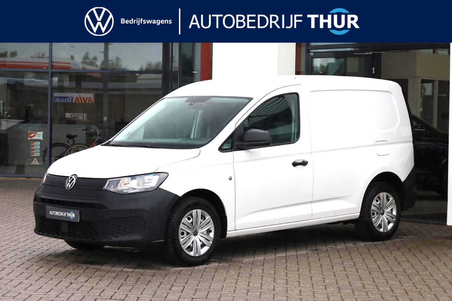 Volkswagen Caddy - 1.5 TSI app connect multifuncitoneel lederenstuurwiel aflegvak cabine airco ledensteun bes - AutoWereld.nl