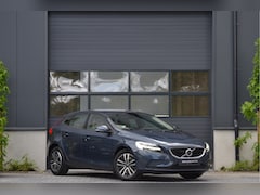 Volvo V40 - 2.0 T2 Momentum Cruise Control | Stoelverwarming | parkeersensoren