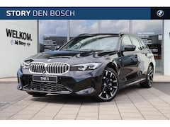 BMW 3-serie Touring - 330e M Sport Automaat / Trekhaak / Sportstoelen / Achteruitrijcamera / Live Cockpit Plus /