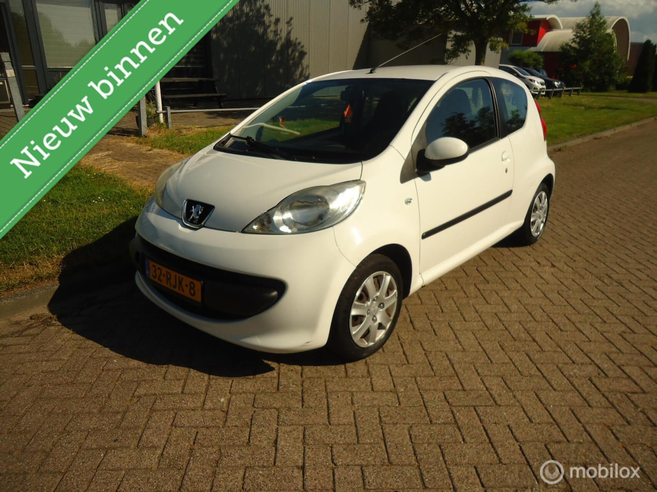 Peugeot 107 - 1.0-12V XS 1.0-12V XS - AutoWereld.nl