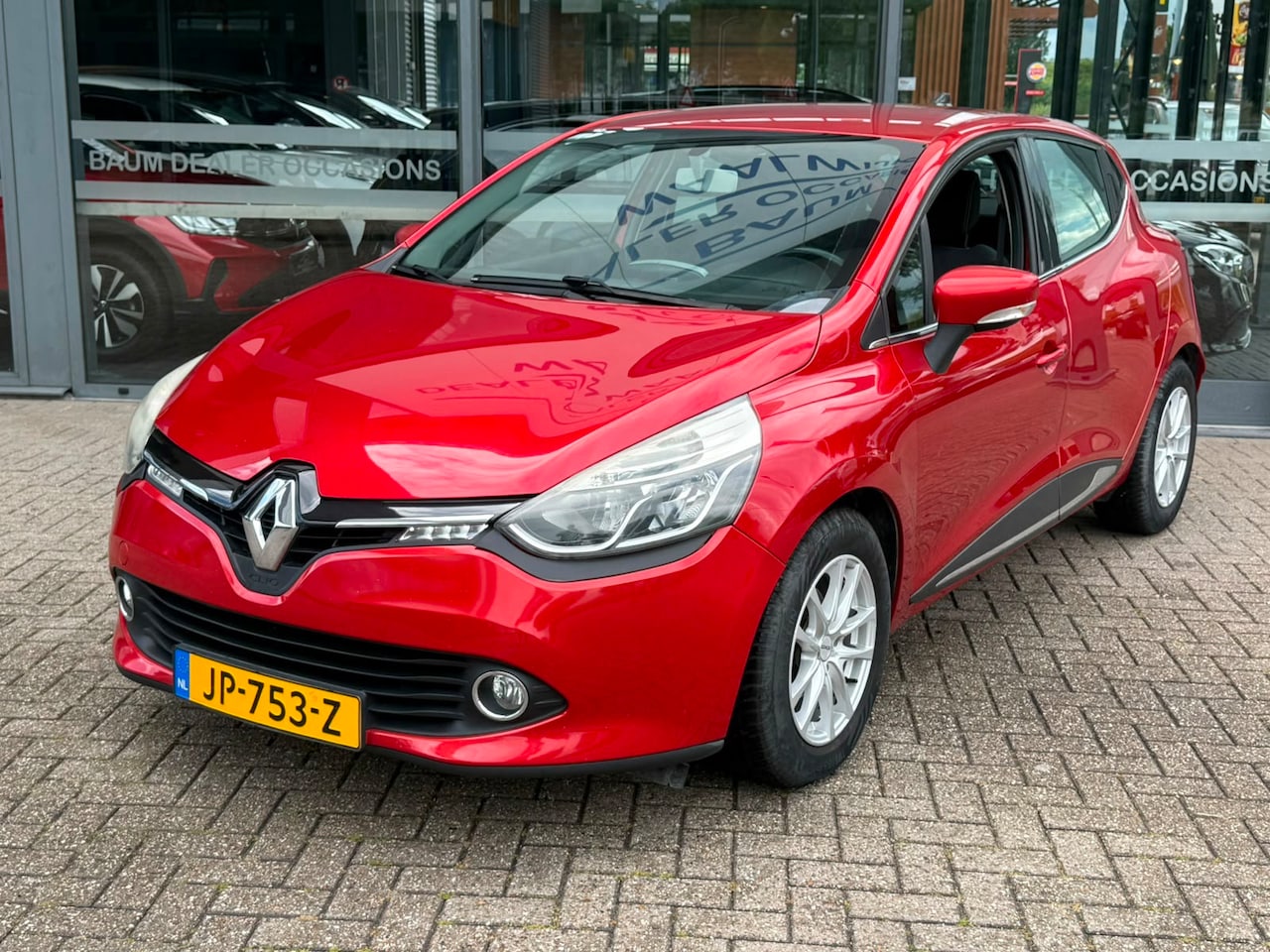 Renault Clio - 0.9 TCe Authentique Airco Carplay Navi - AutoWereld.nl