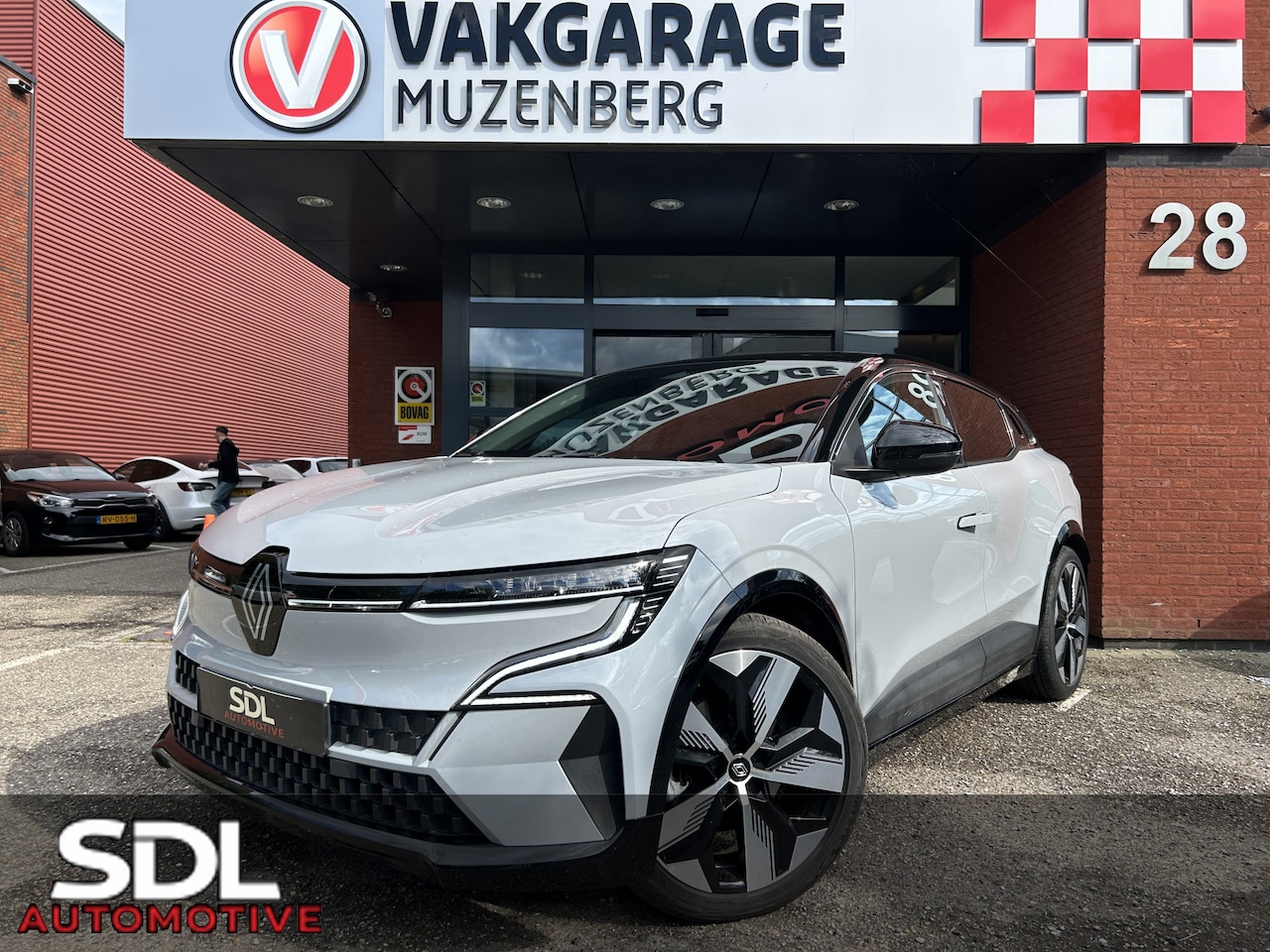 Renault Mégane E-Tech - EV40 Boost Charge Techno // NAVI + CARPLAY // FULL LED // CAMERA // CLIMA // STOEL + STUUR - AutoWereld.nl