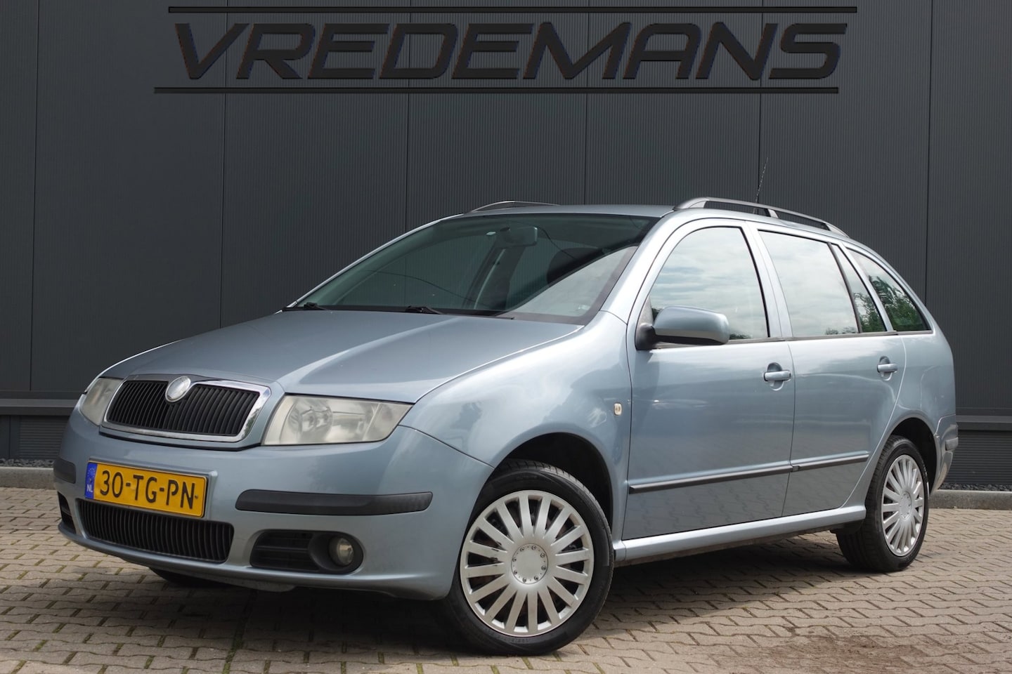 Skoda Fabia Combi - 1.4-16V Equipe plus 1.4-16V Equipe plus - AutoWereld.nl