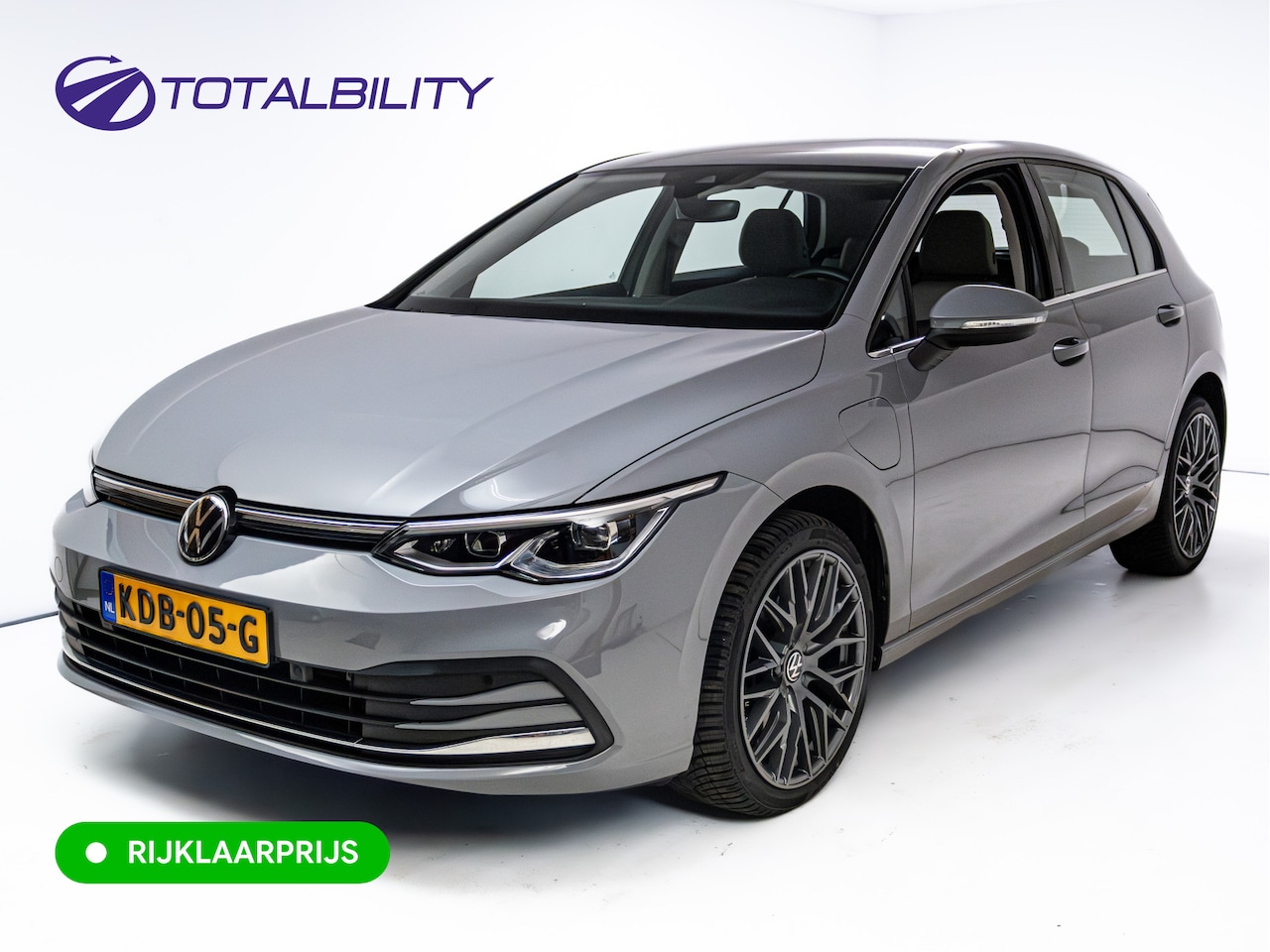 Volkswagen Golf - 1.4 eHybrid Style | Standkachel | Stuur-, Stoel- & Achterbankverw. | Adap. Cruise | Travel - AutoWereld.nl