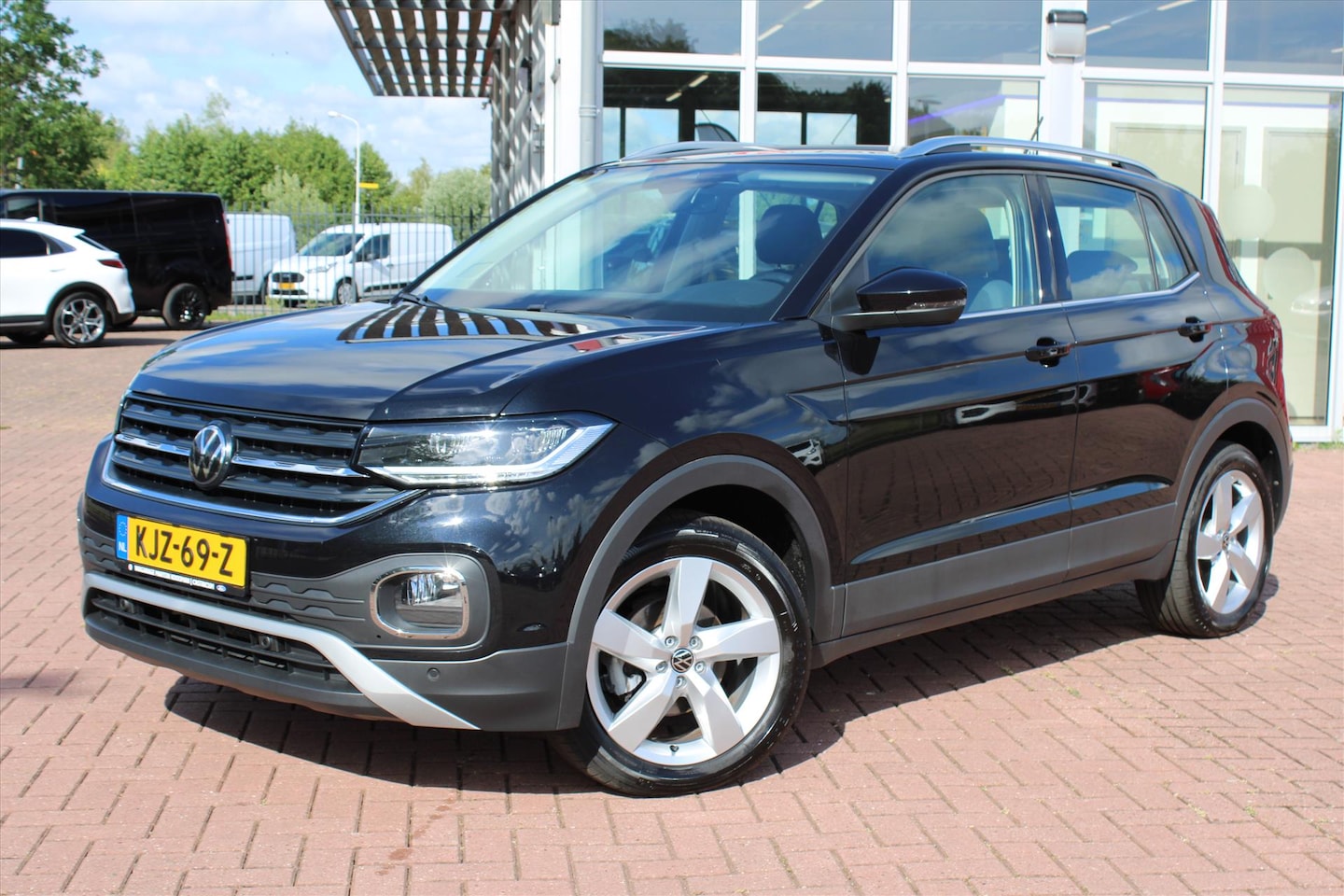 Volkswagen T-Cross - 1.0 TSI 110pk 7-DSG Style, Trekhaak, Stoelverwarming - AutoWereld.nl