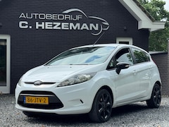 Ford Fiesta - 1.25 Limited Zwarte Velgen Airco AUX NIeuwe APK inruilkoopje