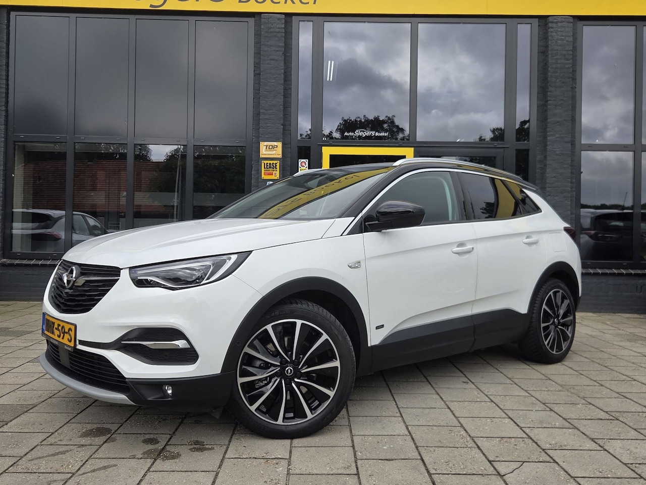 Opel Grandland X - 1.6 Turbo Hybrid4 Ultimate | Apple Car | Android Auto | Stoel Verw/Verk. | Climate | Full - AutoWereld.nl