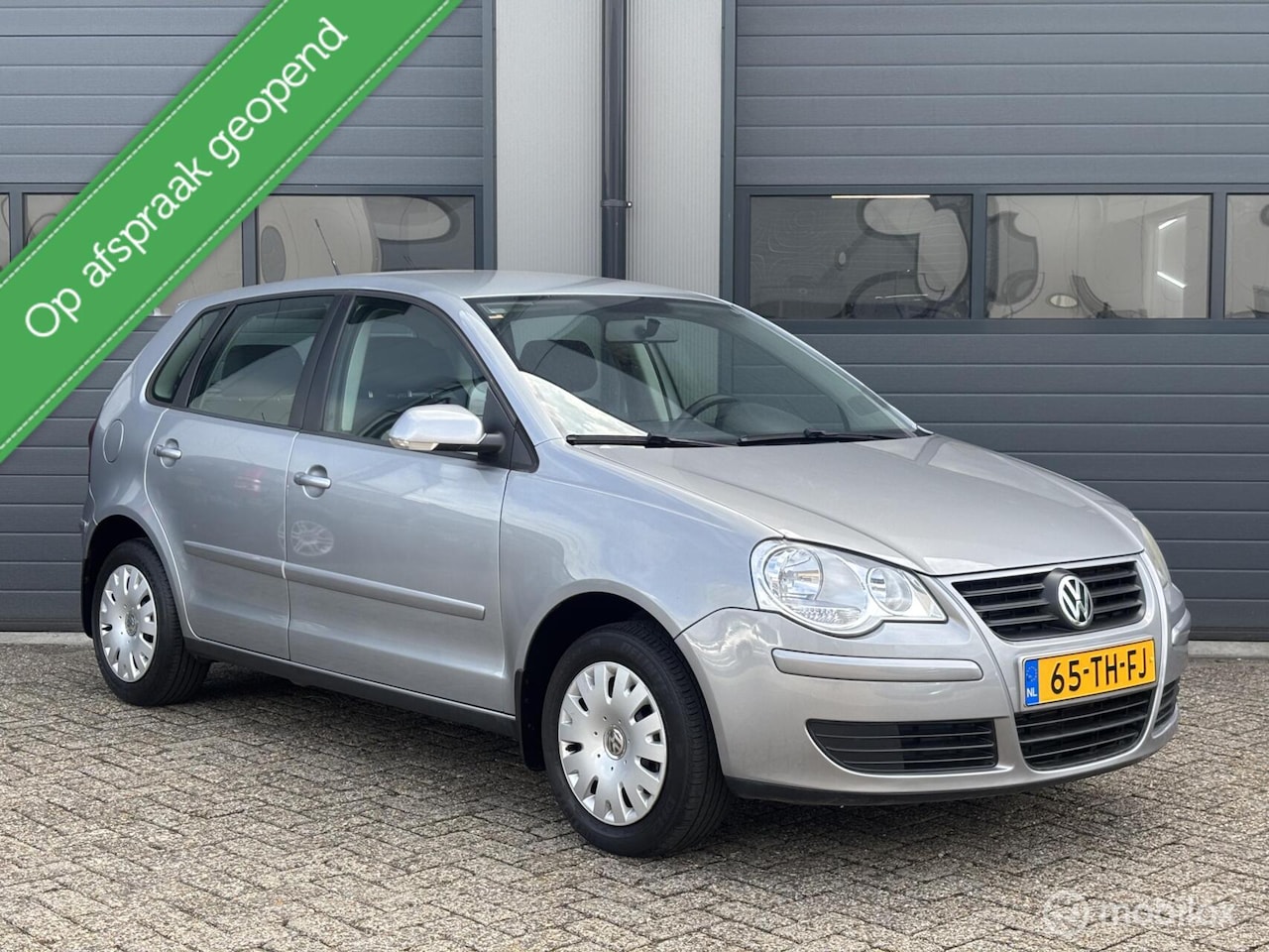 Volkswagen Polo - 1.4-16V Comfortline Automaat Uitvoering - AutoWereld.nl