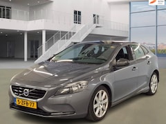 Volvo V40 - 1.6 D2 Momentum NAVI PSENSOR CRUISE 2 X SLEUTELS